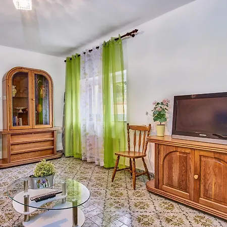 Apartment Lina Cipollina *