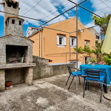 Lina Cipollina Apartment Mali Losinj